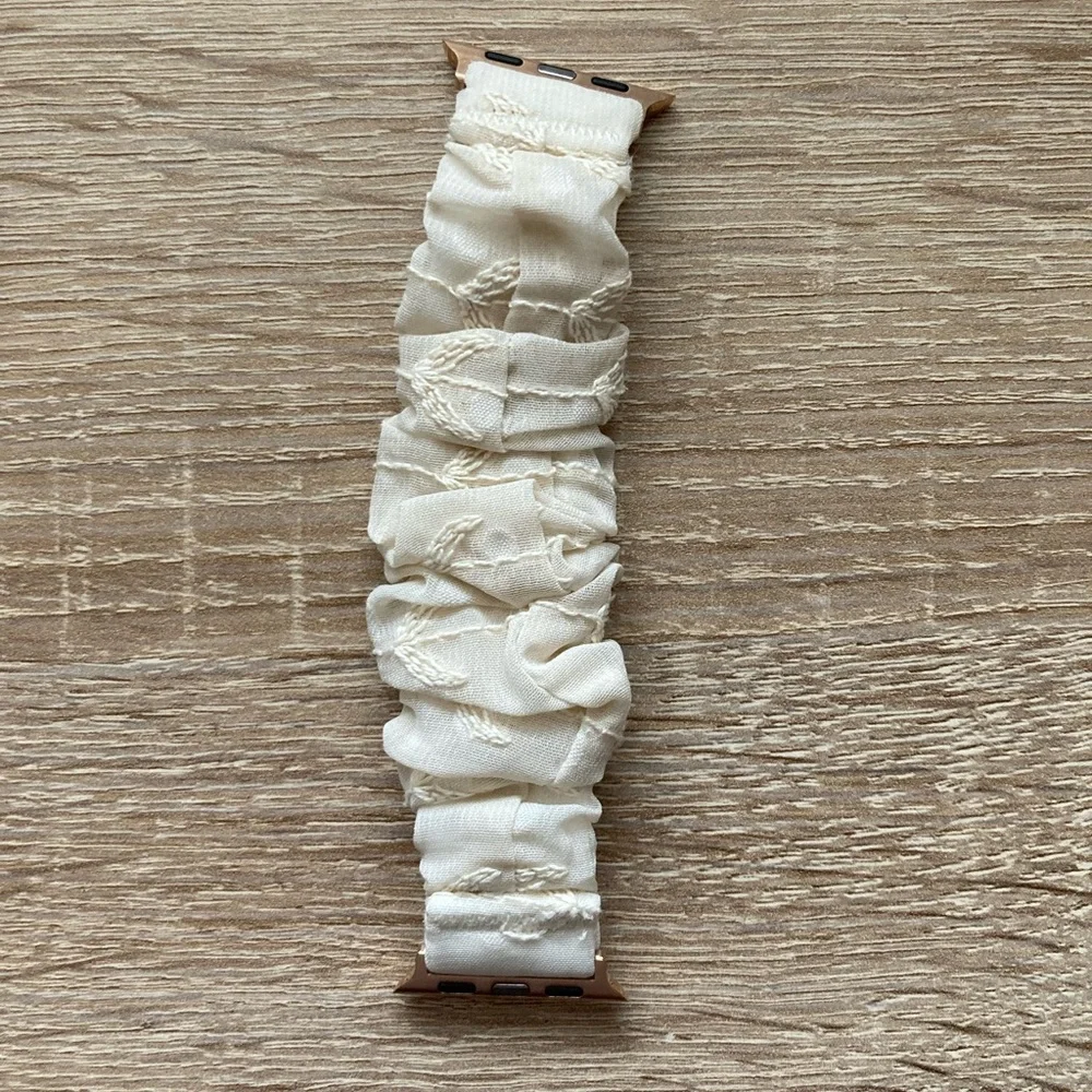 White Lace Apple Watch Band ✨🤍✨🤍✨